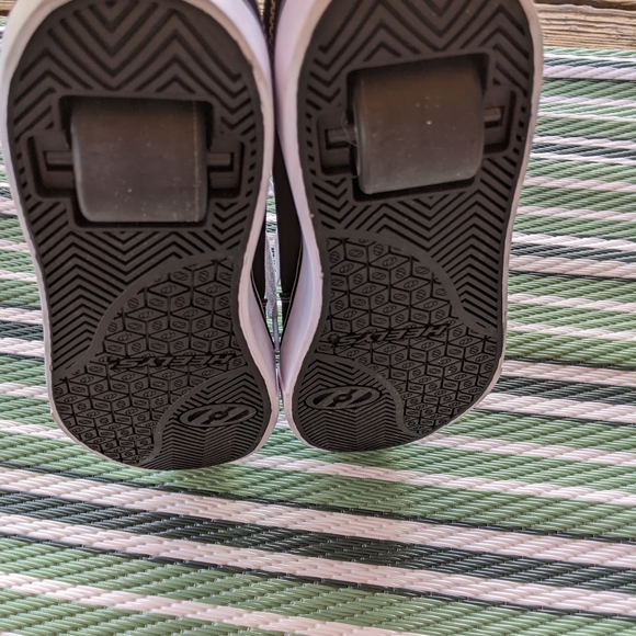 Men's 9 Heelys - Picture 4 of 6